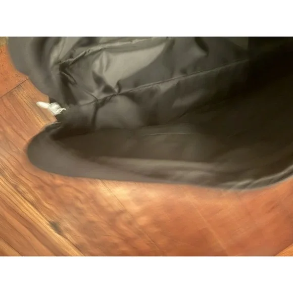 Victoria's Secret Rhinestone Diamante Shine Quilted Design Duffle New With Tags‎ - Picture 5 of 5